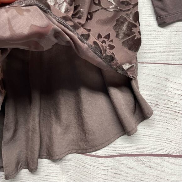 Logo Lori Goldstein Tunic Top Size L Red Asher Velvet Burnout High Low size XL - Picture 7 of 13